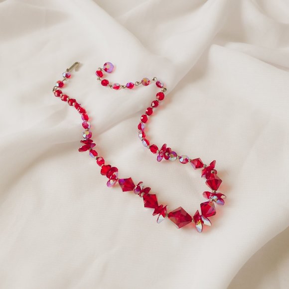 Vintage Ruby Red Aurora Borealis Crystal Glass Sparkle Choker Collar Necklace - Picture 3 of 12